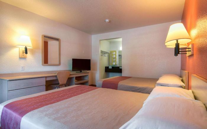 Motel 6 San Dimas, CA - Los Angeles