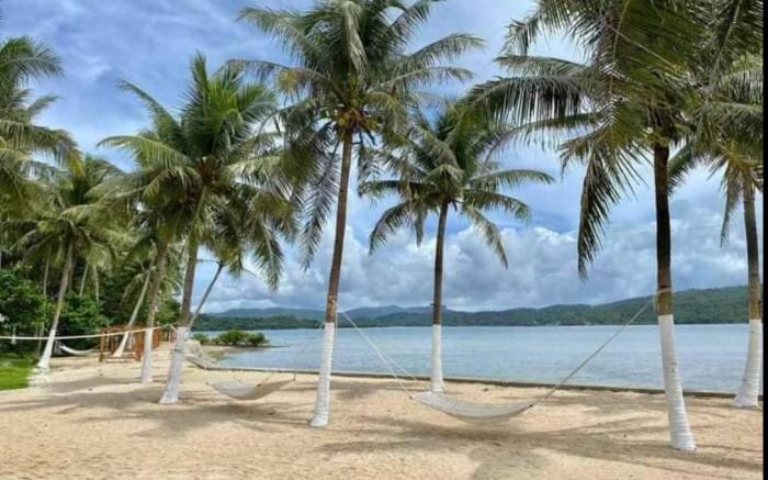 Namanday Island Resort