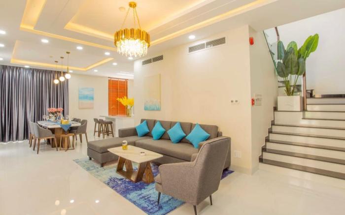 Seaside Villa with 3 Bedrooms in Nha Trang