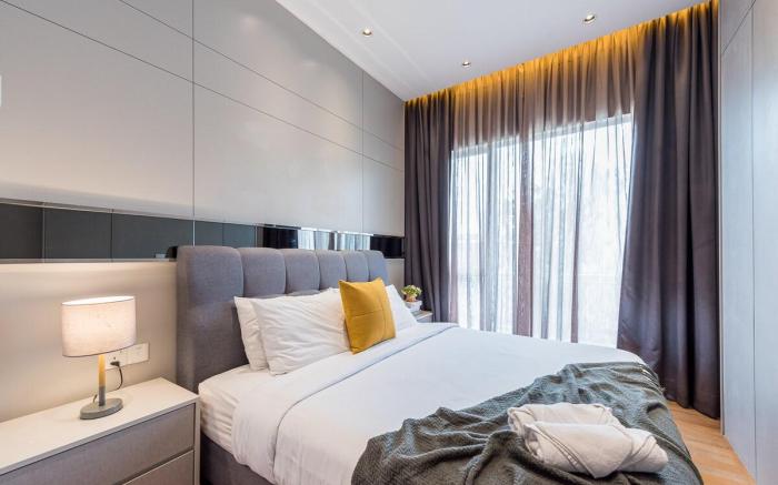 Starlight Penthouse 3BR, Bukit Ceylon KL by Verano