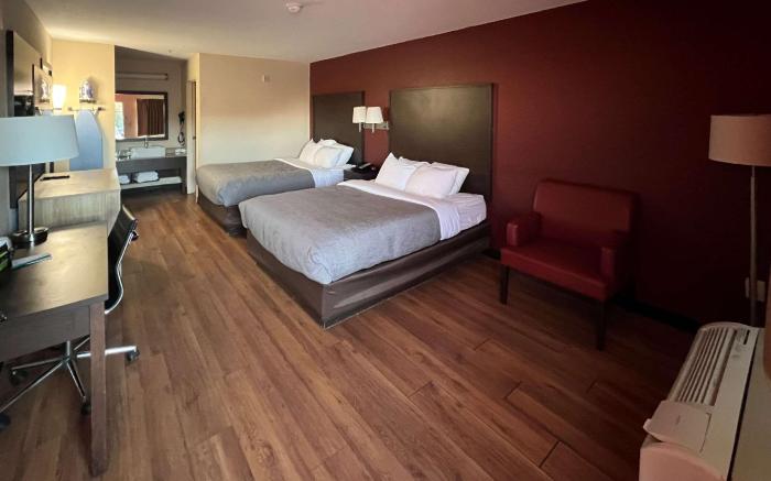 Quality Inn & Suites I-10 near Fiesta Texas