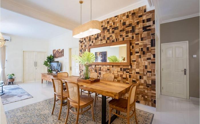 Villa Siji Plemburan Unit 2 (Upper Floor)