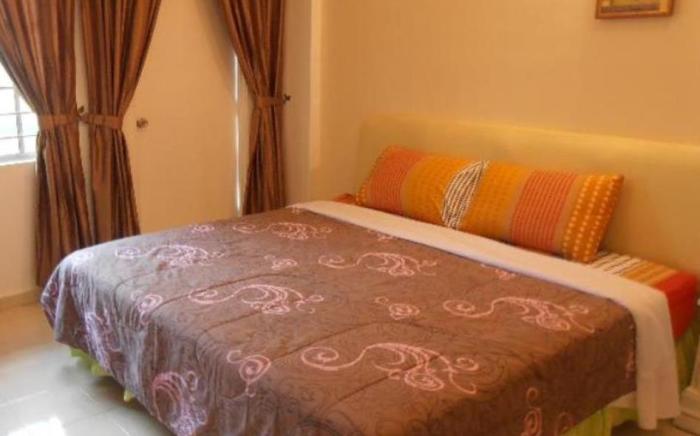 HK Apartments @ Crown Imperial Court