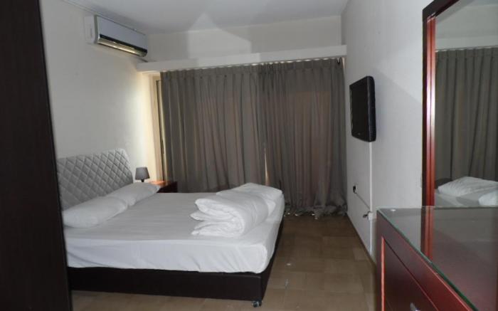 Blue Weiss Hotel