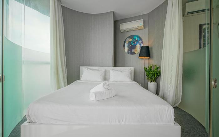 Ben Thanh Tower, 2 Beds, D1, City View,  Balcony