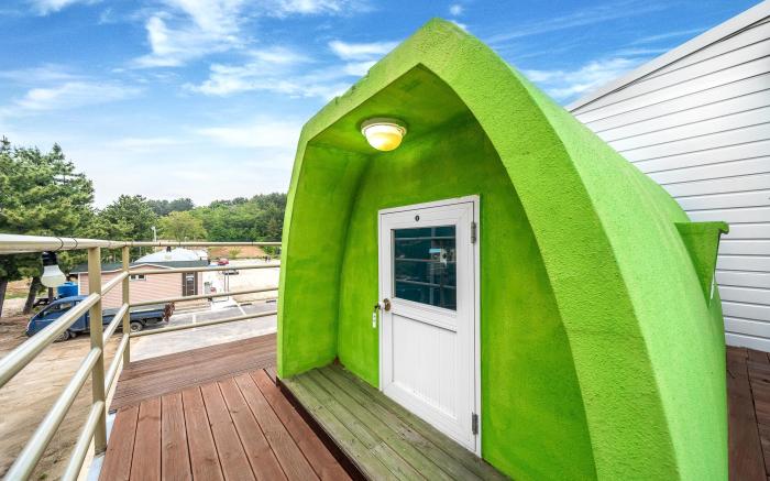 Goseong Jjun Camping Pension