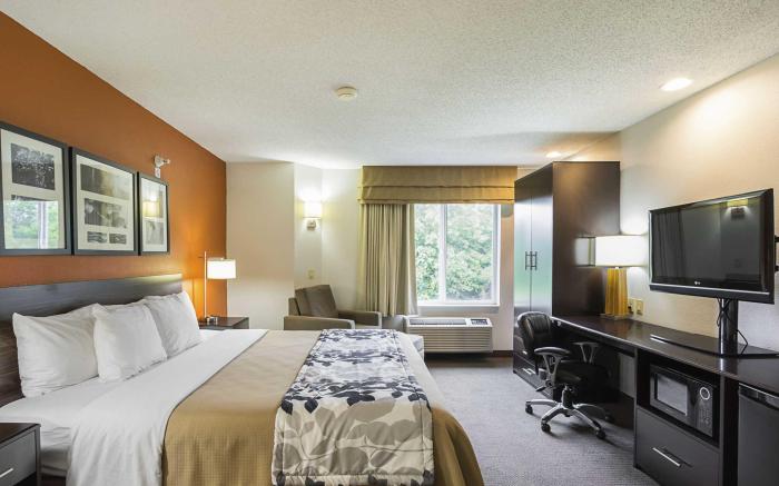 Sleep Inn & Suites