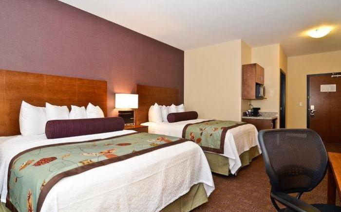 Best Western Plus Carousel Inn and Suites