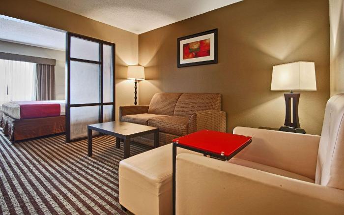 Comfort Inn & Suites Copley Akron