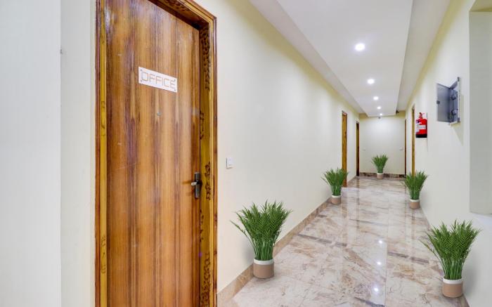 Capital O Crestwood Inn