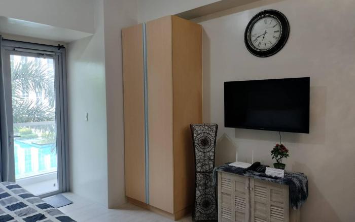 EightyOne Newport Blvd.  C4-3J near Terminal 3