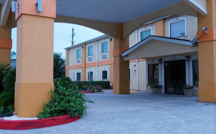 Americas Best Value Inn & Suites Bush Intl Airport