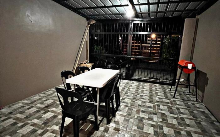 The Hideout Pad