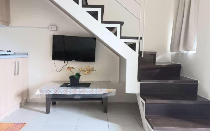 AFFORDABLE TAGAYTAY MONTELUCE 2 BR LOFT w/ POOL 70