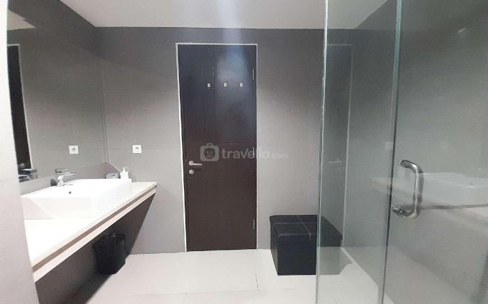 Elegant Spacious 1BR Patraland Amarta By Travelio
