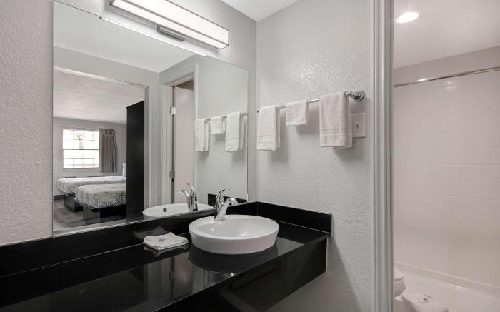 Studio 6  San Antonio, TX - Northwest Medical Center