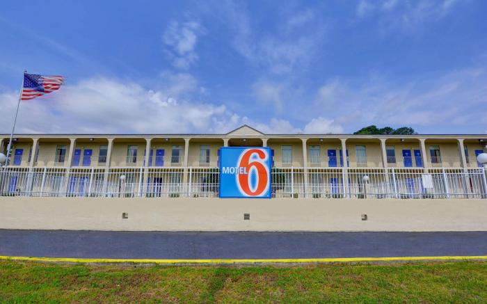 Motel 6 Americus, GA