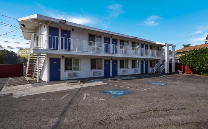 Motel 6 Concord, CA