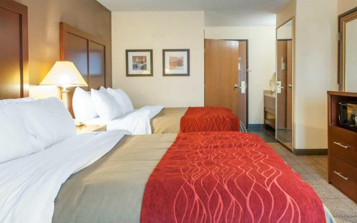 Comfort Inn Warren I-69