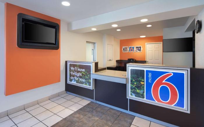Motel 6 Woodland, CA - Sacramento Airport