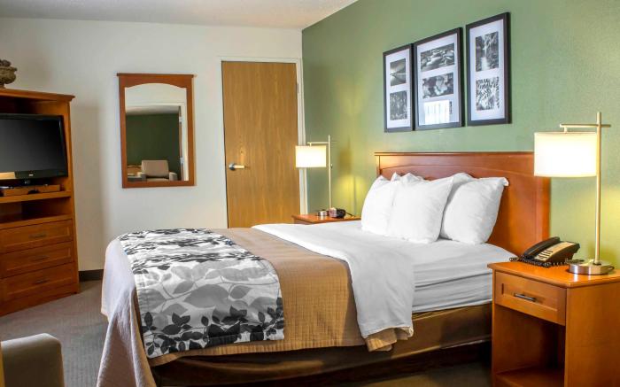 Sleep Inn & Suites