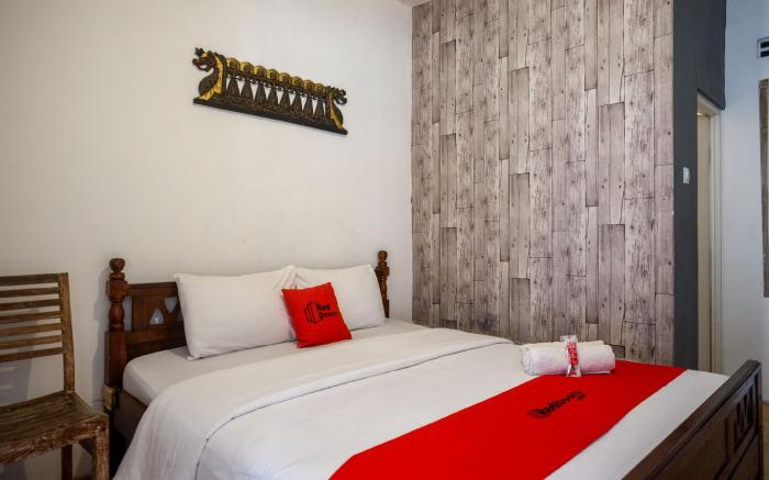RedDoorz Syariah near Plengkung Gading 2