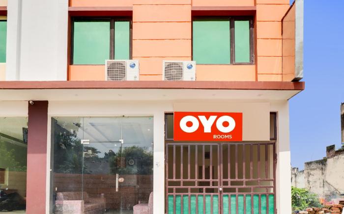 Hotel O by OYO LA PLAZO