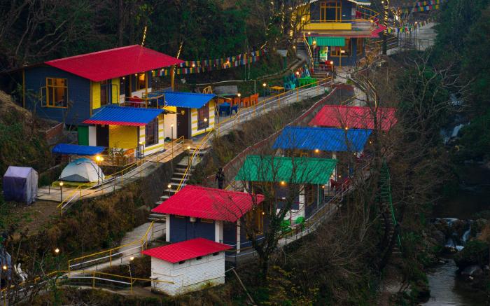 The Hosteller Mussoorie By The Streamside, Kempty