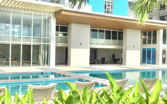 Azra Bacolod at Mesavirre