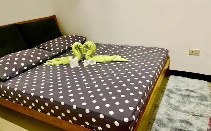 Mackies Place Unit B ( 6 Persons )