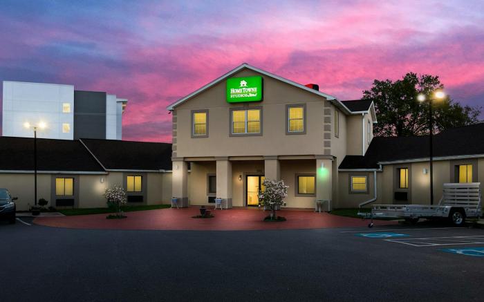 HomeTowne Studios Denver, PA