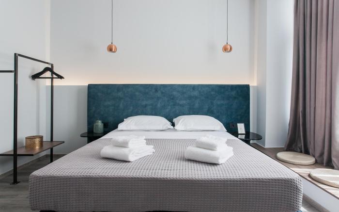 Enattica Monastiraki Living
