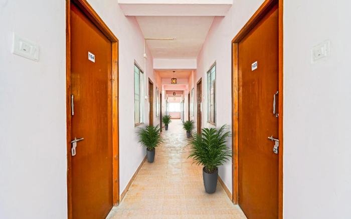 Hotel O Karapakkam, Chennai