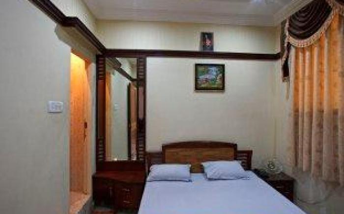 Hotel Navaratan Palace