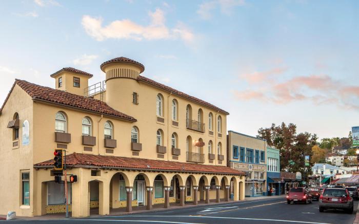 The Sonora Inn