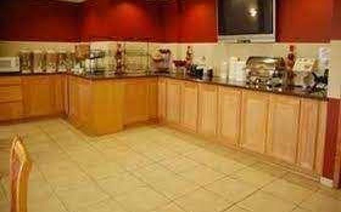 ORANGEWOOD INN AND SUITES MIDTOWN