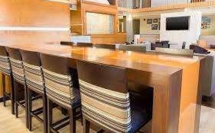 ORANGEWOOD INN AND SUITES MIDTOWN