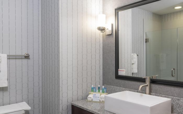 Holiday Inn Express & Suites Columbus - Polaris Parkway / COLUMBUS By IHG