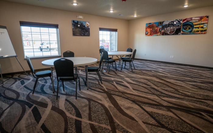 Cobblestone Hotel & Suites - Lamar
