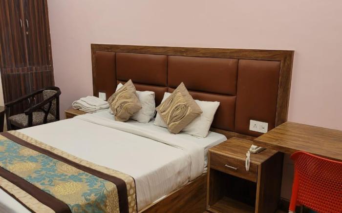 Pinaki Hotels & Resorts