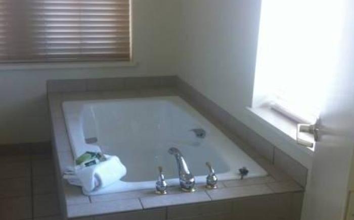 Redmont Hotel Birmingham, Curio Collection by Hilton