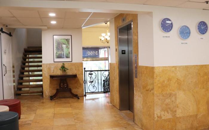Hometel suites Hotel