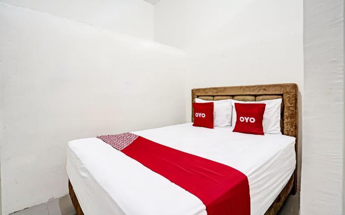 OYO 91653 Grand Syariah Hagawa Lamongan  Near SPORT CENTER LAMONGAN