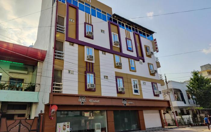 Hotel 7 Eleven