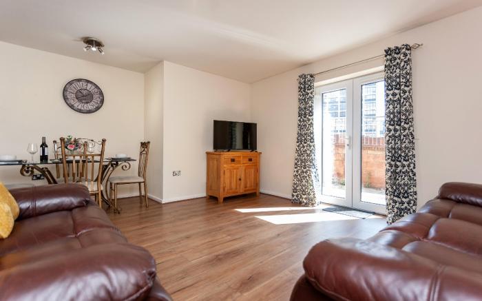 Oakstays Newcastle Gem