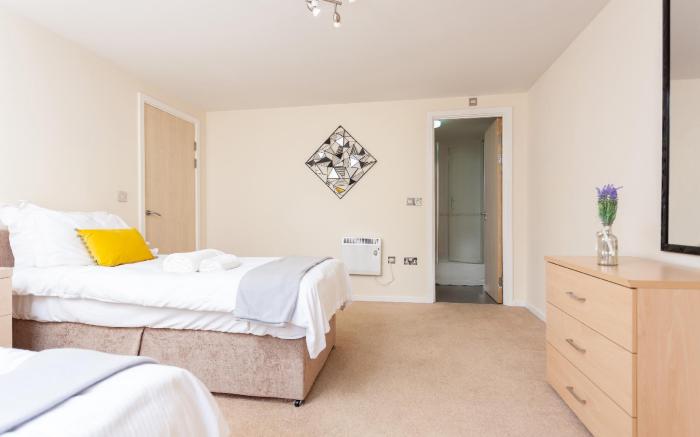 Oakstays Newcastle Gem