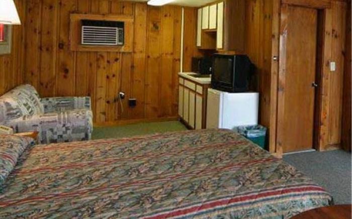 Tides Motel - Hampton Beach