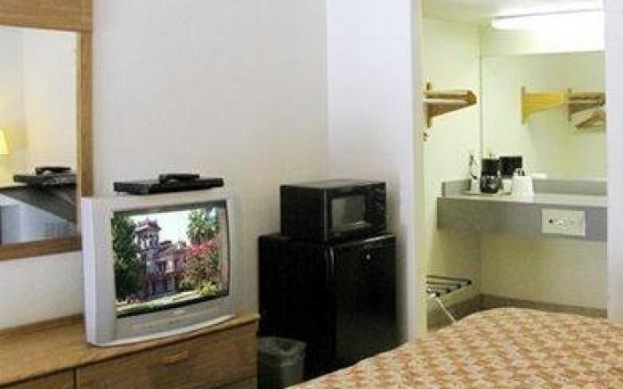Town House Motel