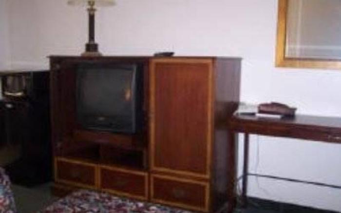 Value Inn Motel - Milwaukee Airport South