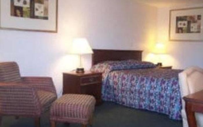Value Inn Motel - Milwaukee Airport South